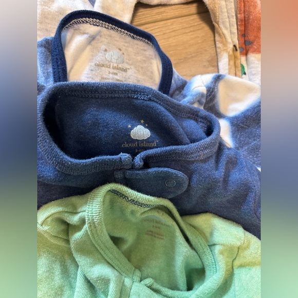 Bundle/Lot of 11 3-6 month Onesie Footie PJs - Carter’s and Cloud Island - Picture 7 of 11